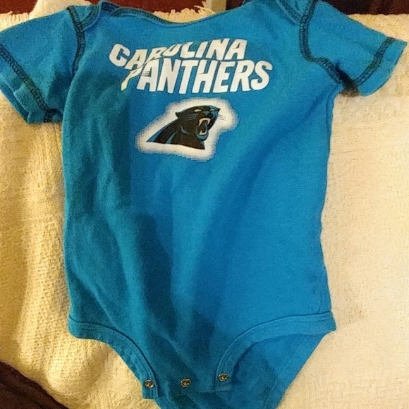 NFL Team Apparel Carolina Panthers Onesie. - Picture 2 of 3